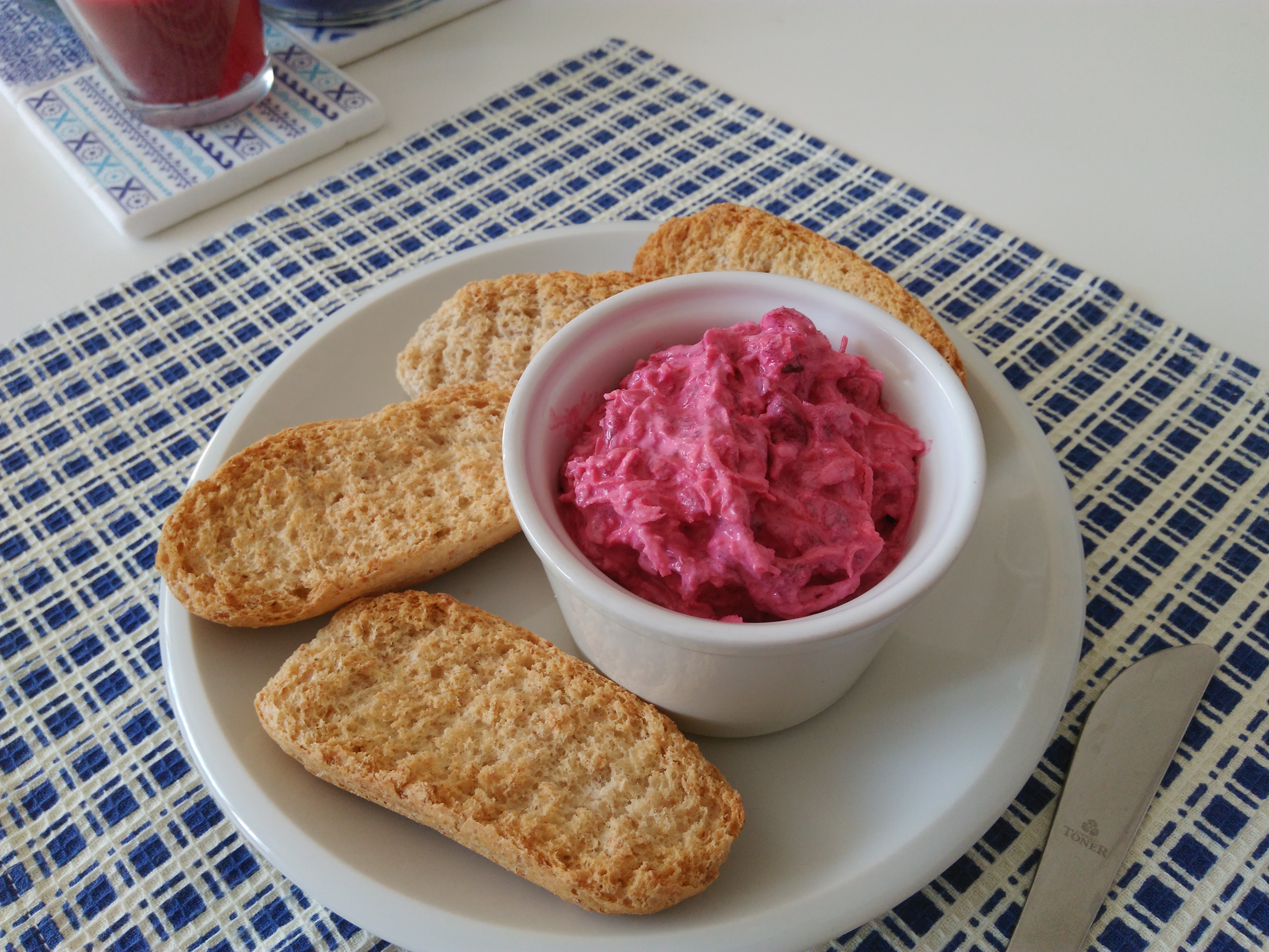 pomazánka z červené řepy a mrkve (1)