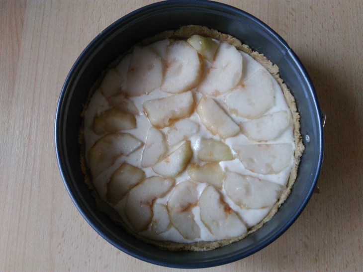 Hruškový koláš s tvarohem 5